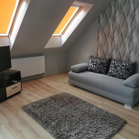 Szabo Apartman Sárvár Екстериор снимка