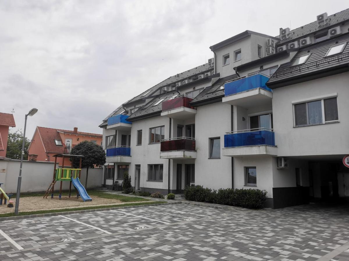 Szabo Apartman Sárvár Екстериор снимка