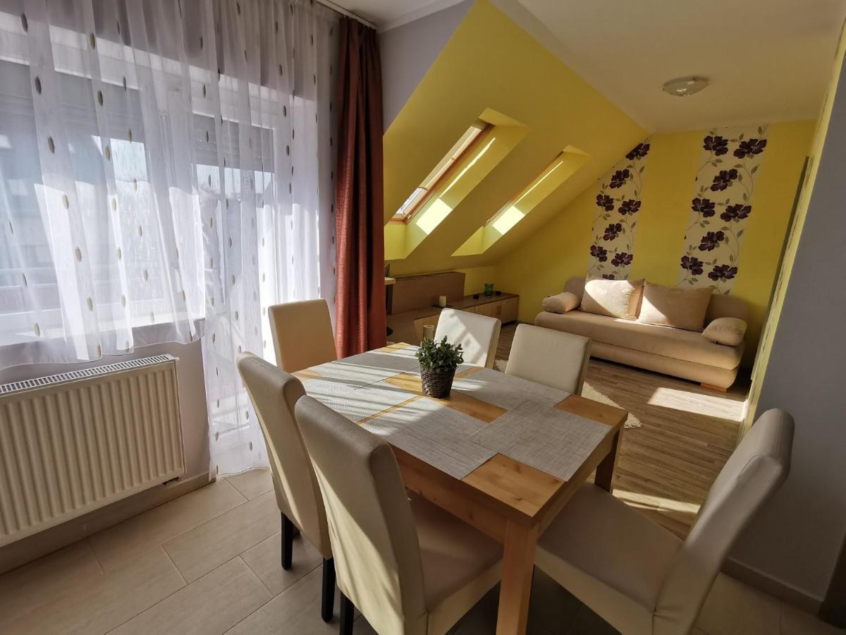 Szabo Apartman Sárvár Екстериор снимка